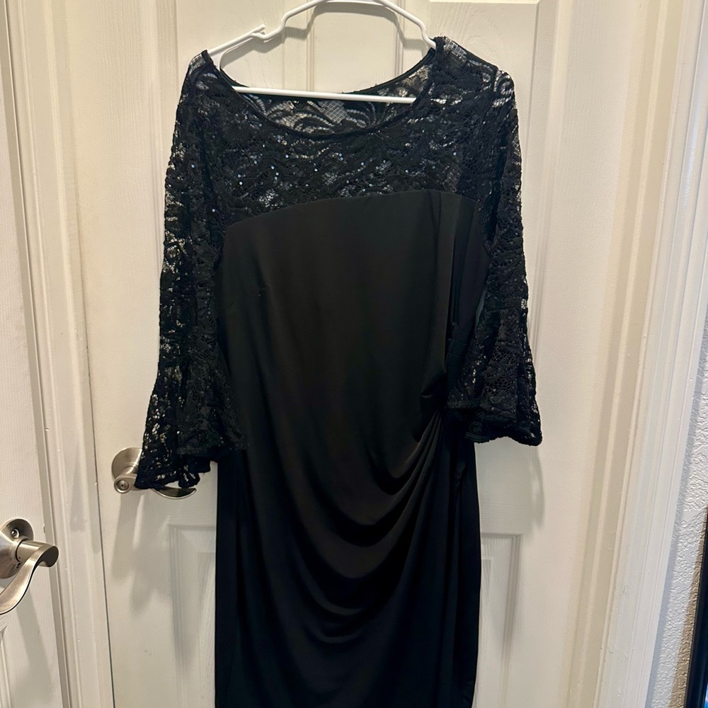 MARINA Black Lace Long Sleeve Dress
